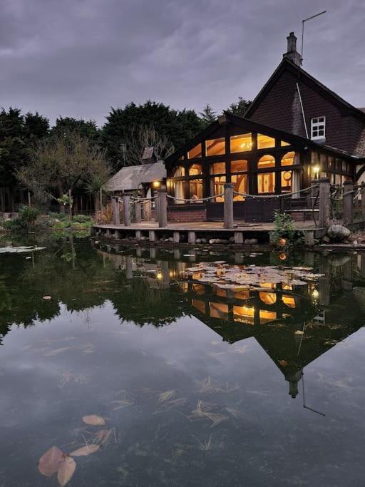Beautiful Cottage In Brentwood Kelvedon Hatch エクステリア 写真