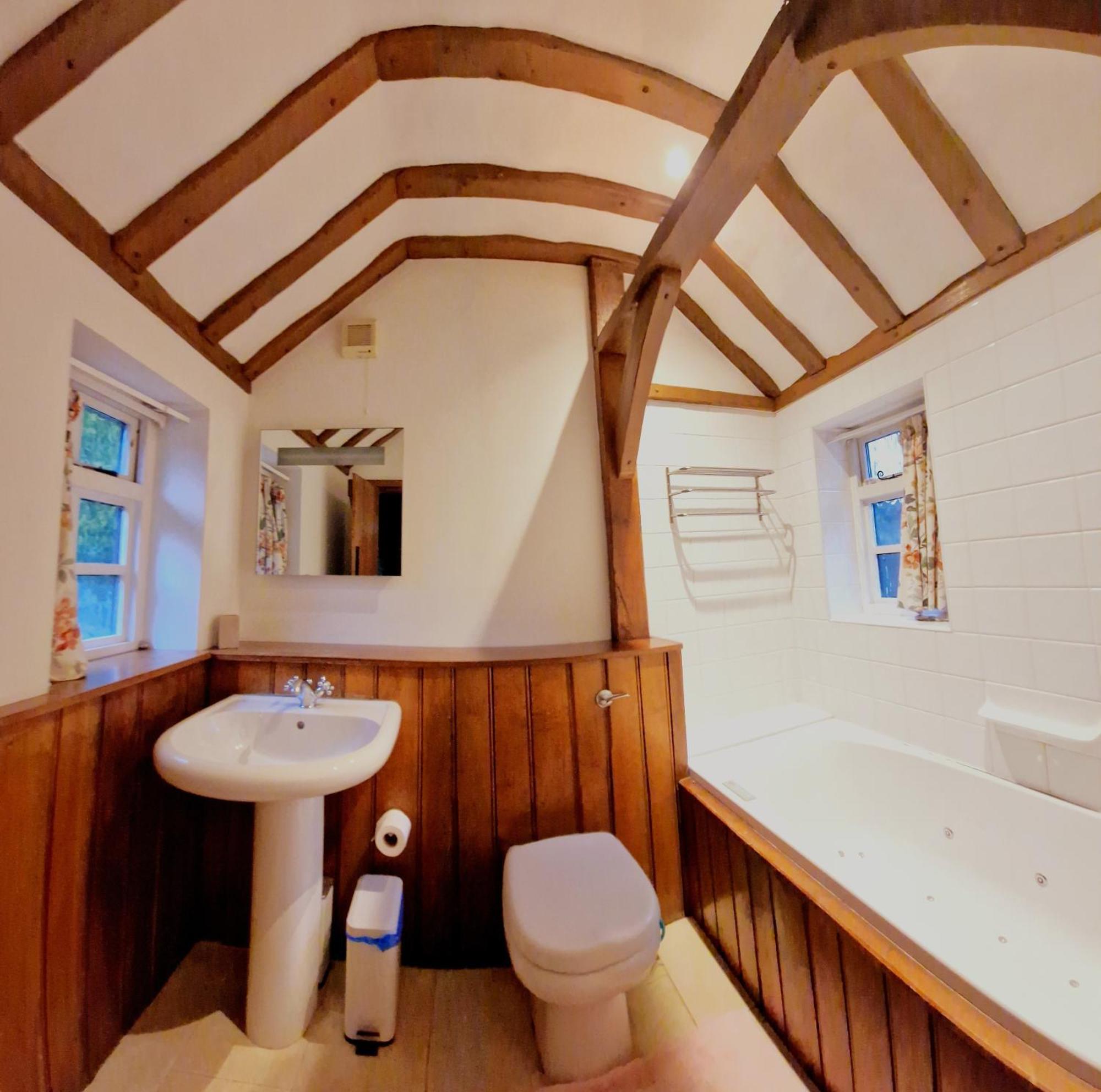 Beautiful Cottage In Brentwood Kelvedon Hatch エクステリア 写真
