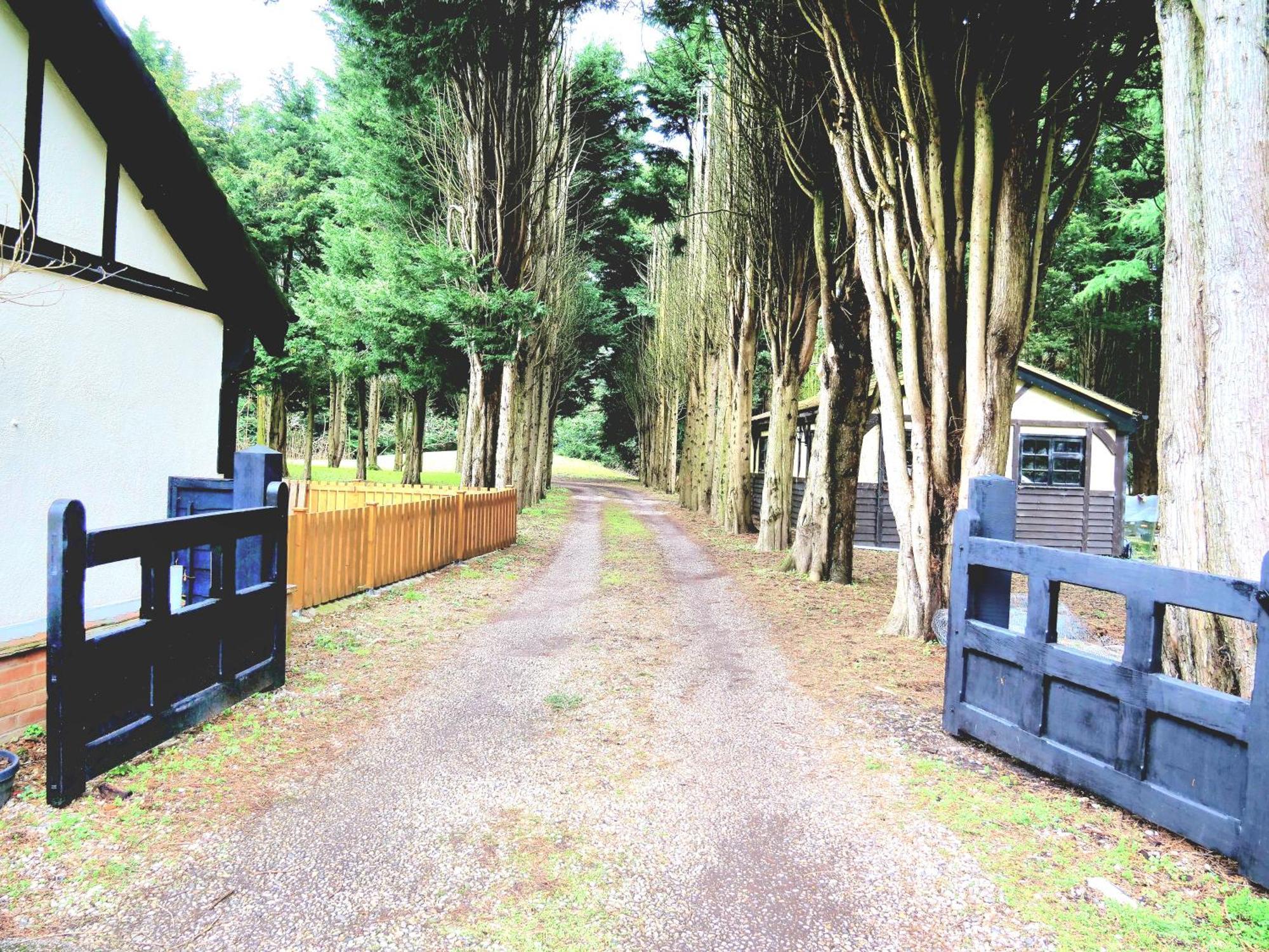 Beautiful Cottage In Brentwood Kelvedon Hatch エクステリア 写真