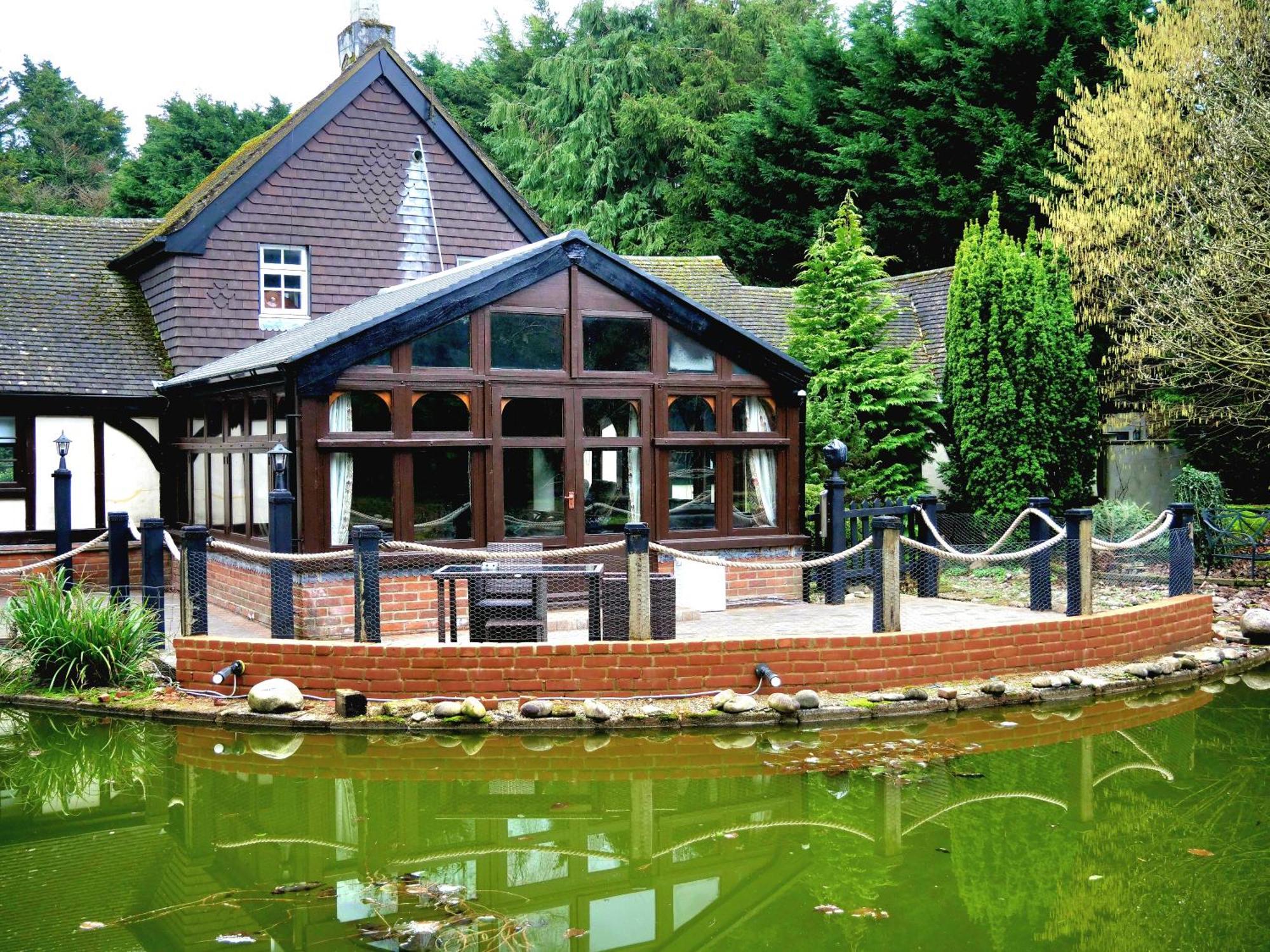 Beautiful Cottage In Brentwood Kelvedon Hatch エクステリア 写真