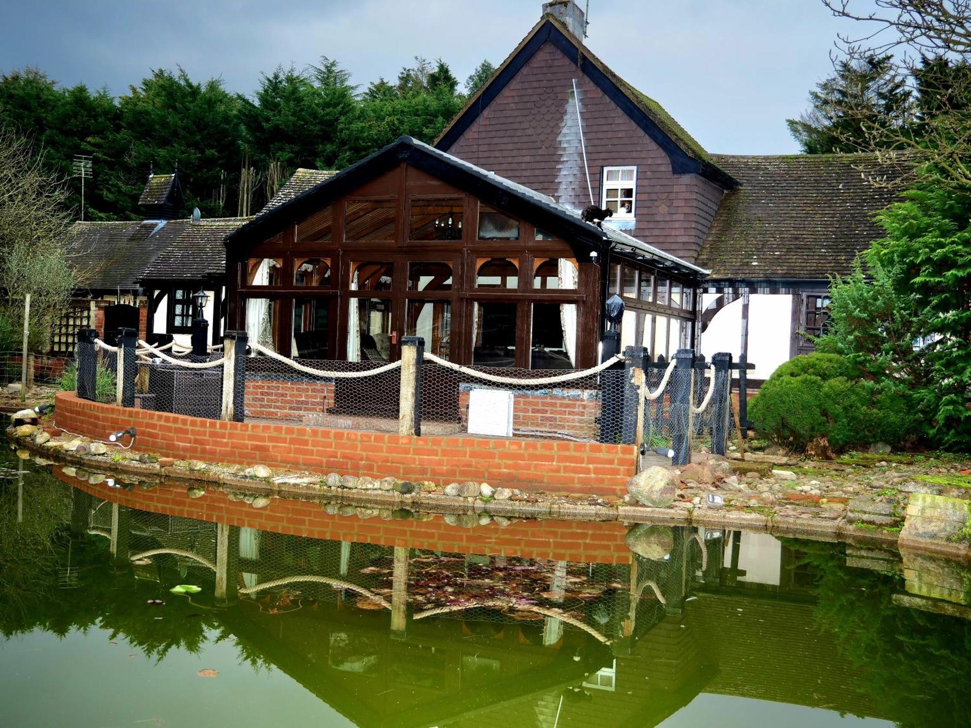 Beautiful Cottage In Brentwood Kelvedon Hatch エクステリア 写真